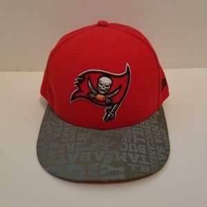 Tampa Bay Buccaneers New Era 59Fifty Cap 7 3/8 New